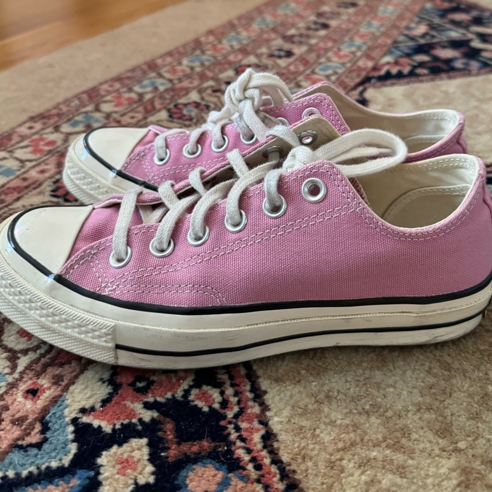 Pink converse chuck 70 shoes